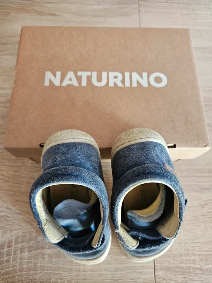 Chaussures Naturino taille 24 - photo numéro 2