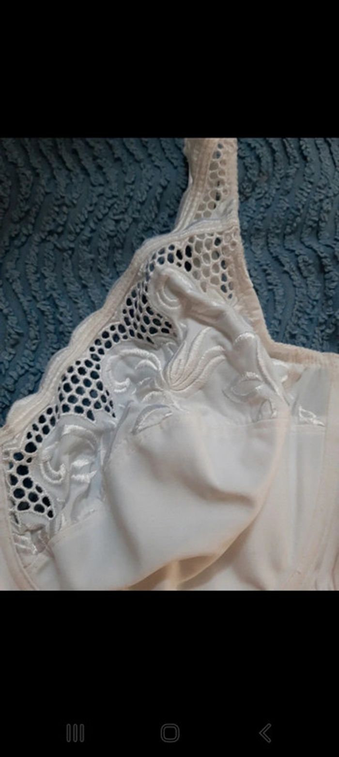 Soutien gorge - photo numéro 2