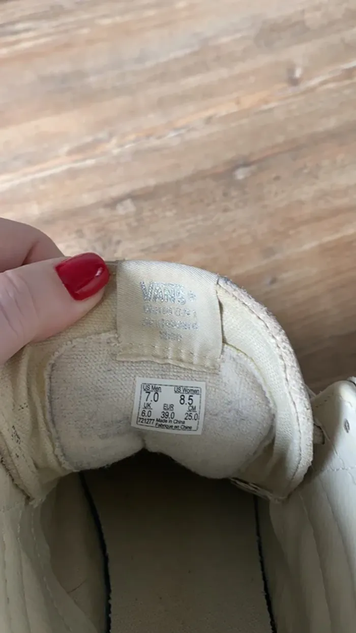 Vans beige/blanc cassé en daim - photo numéro 6