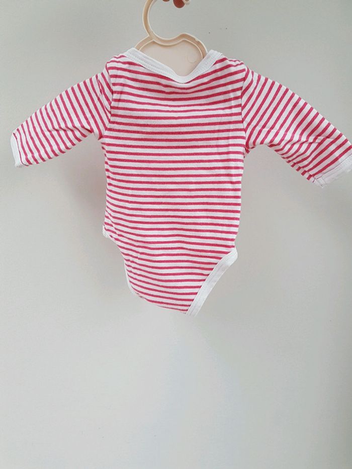 Lot 2 bodys Vertbaudet 1 mois - photo numéro 3