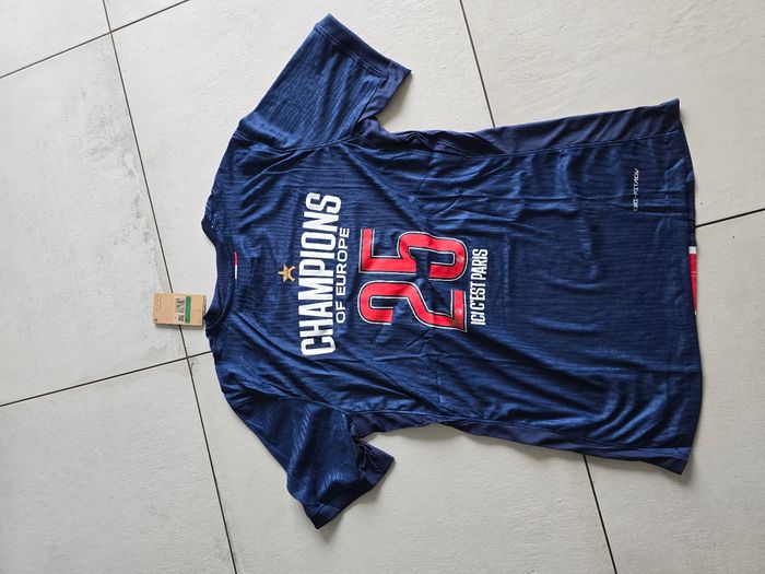 Tshirt psg XL - photo numéro 3
