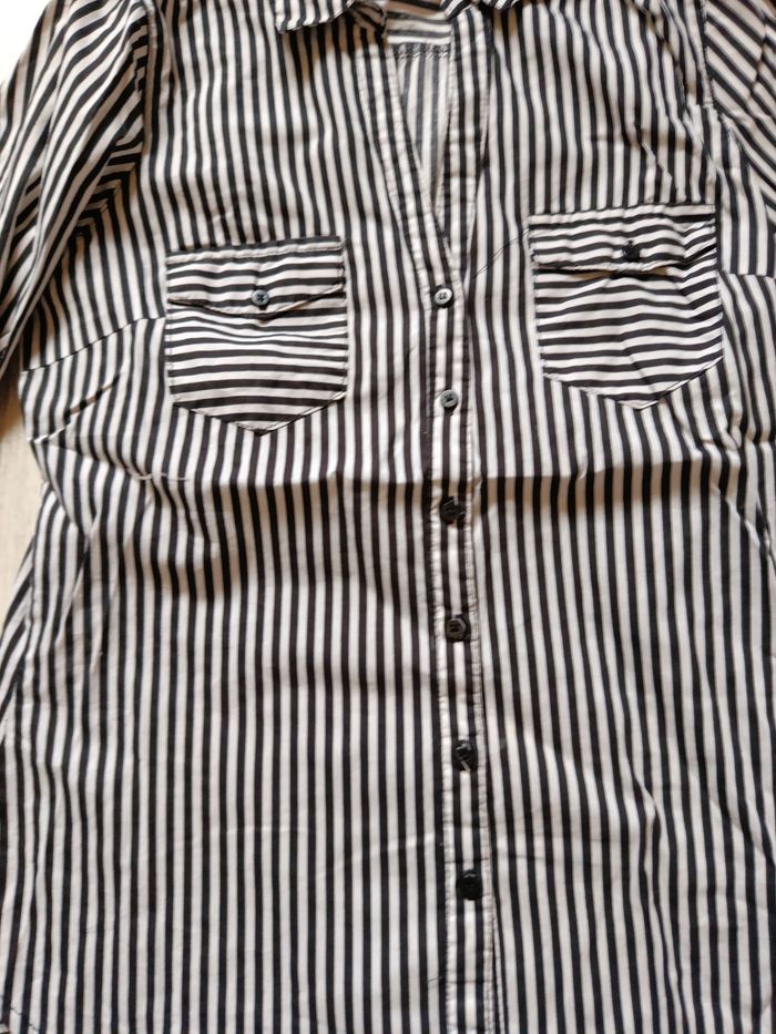Chemise femme marque Jennyfer taille S - photo numéro 2