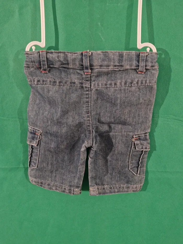 Short cargo en jean avec patch brodé bleu 3-6 mois Sans marque - photo numéro 2