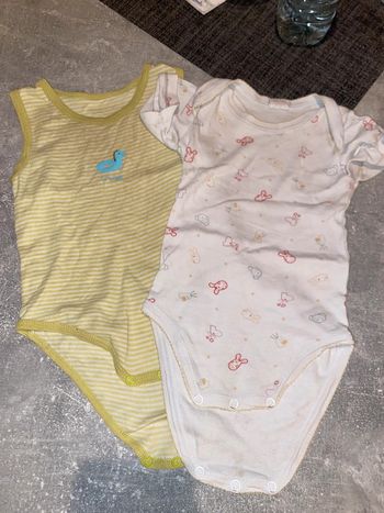 Lot bodie 12 mois