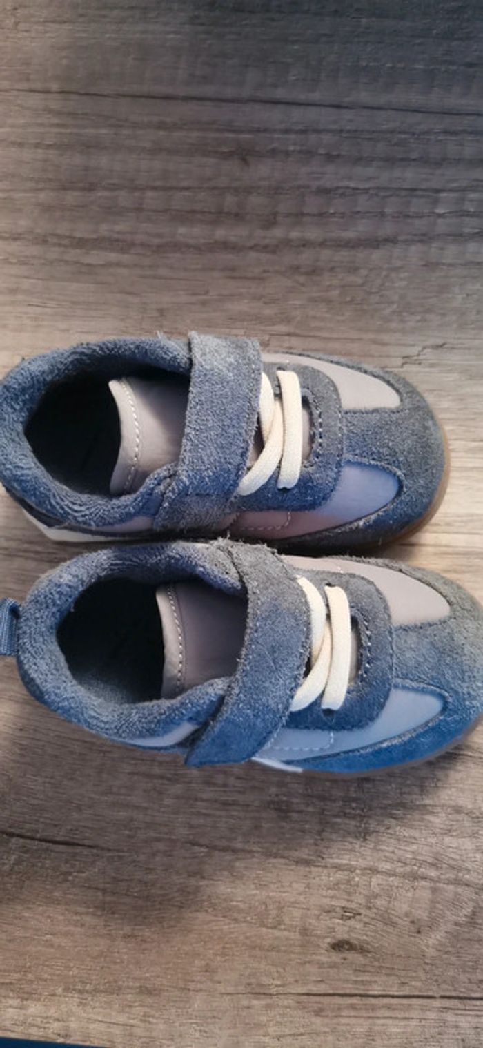 Chaussure bébé - photo numéro 2