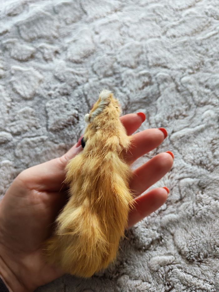 Bibelot petit animal à queue long en fourrure - photo numéro 4