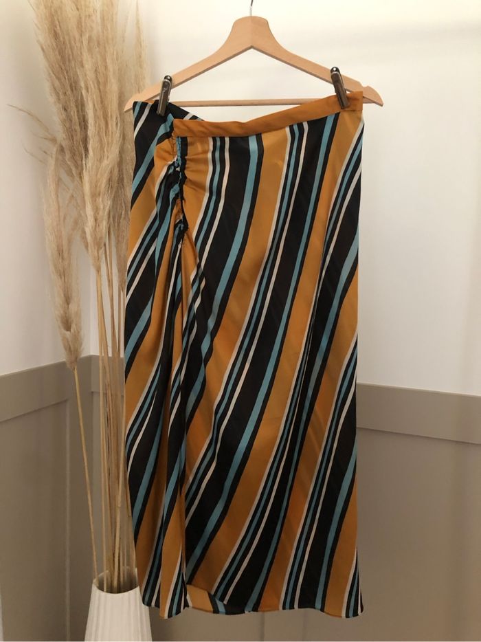 Jupe longue satinée Zara L