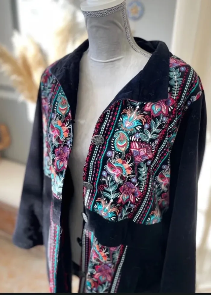 Magnifique manteau bohème chic doux et chaud . - photo numéro 2