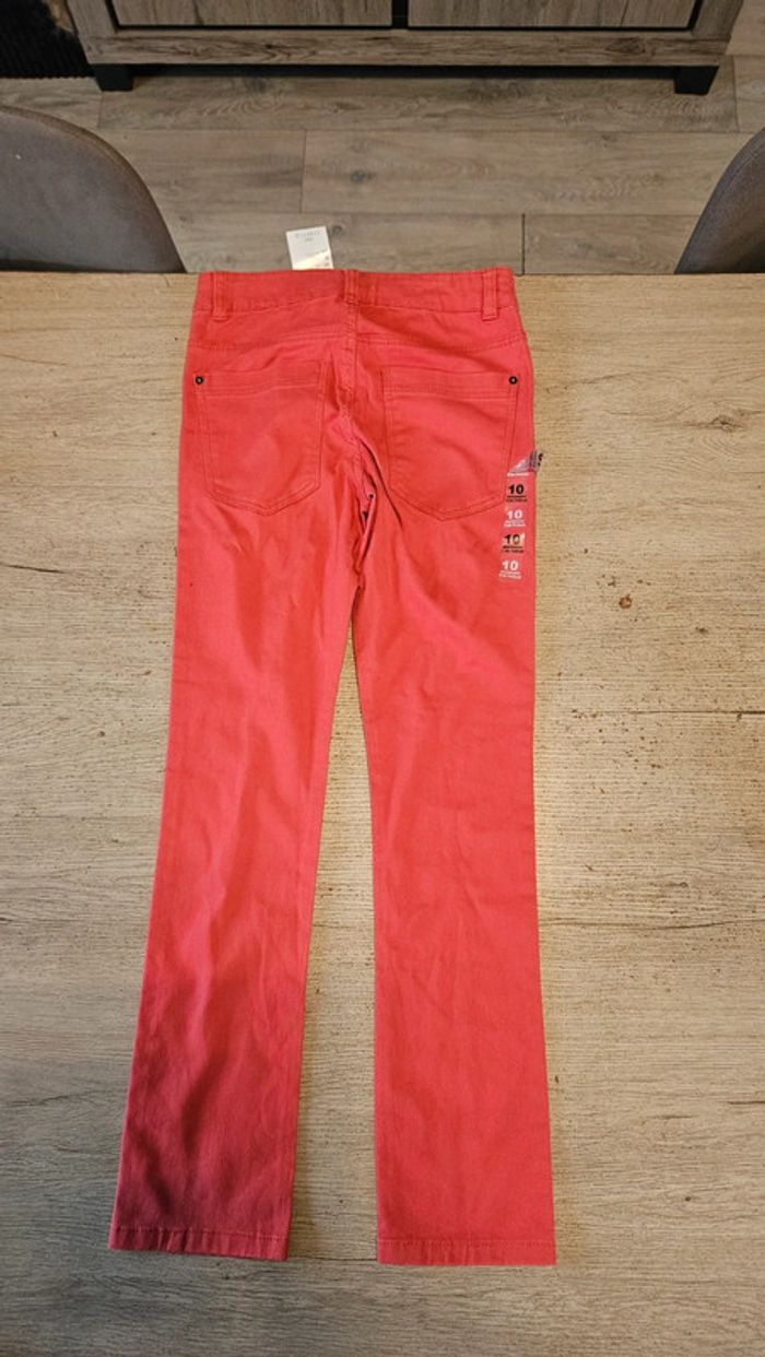 Pantalon skinny fit, rouge, Kiabi, 10 ans, neuf avec étiquette - photo numéro 7