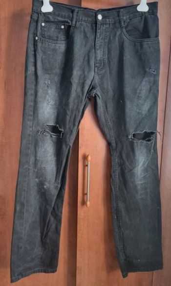 Jeans à trous taille 46