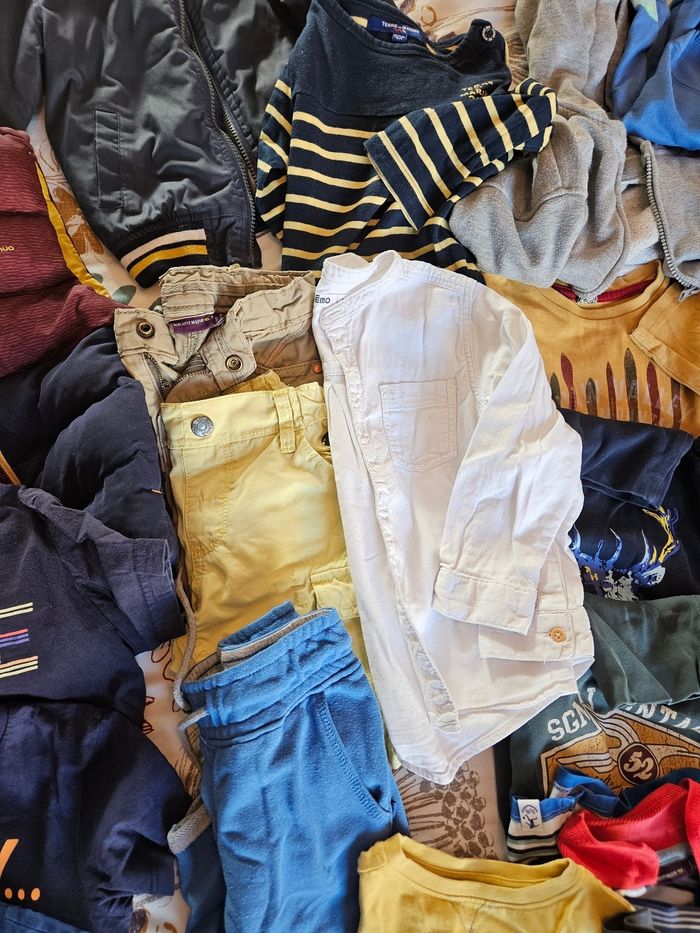 Lot vêtements garçon 4 ans - photo numéro 4