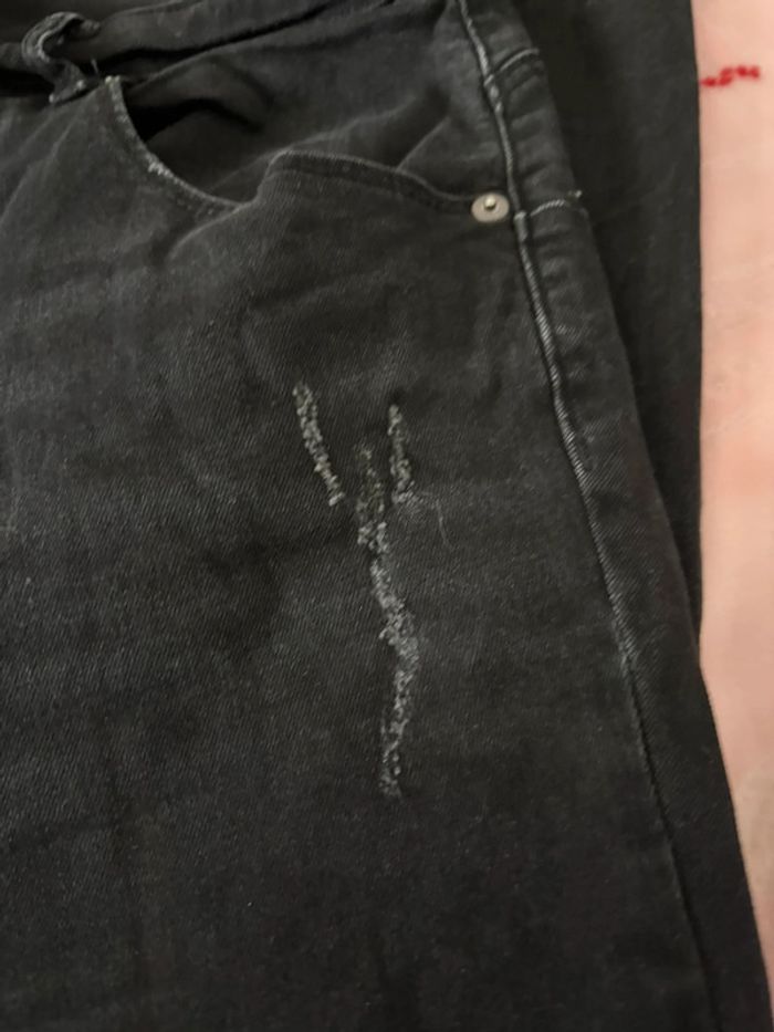 Jeans noir à trous - photo numéro 5