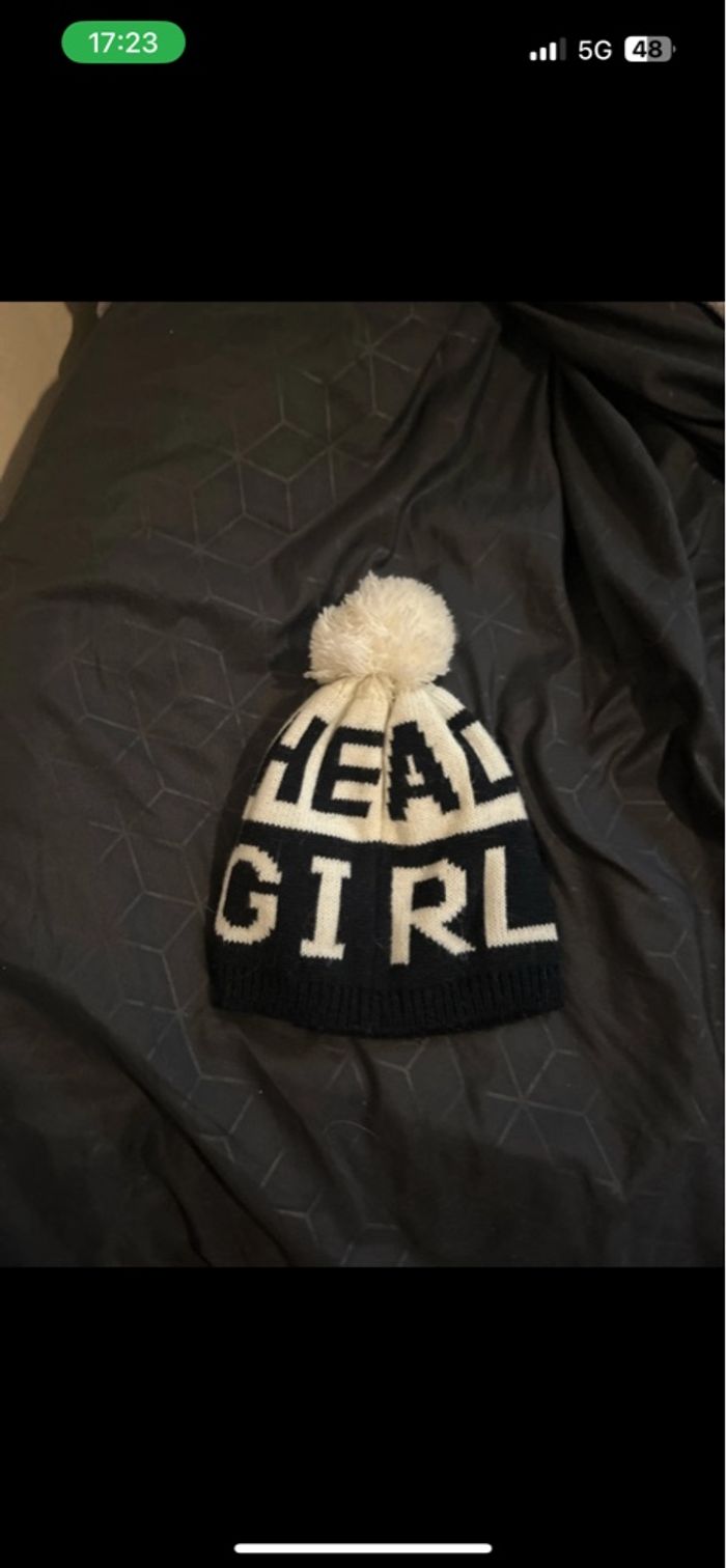 Bonnet - photo numéro 2