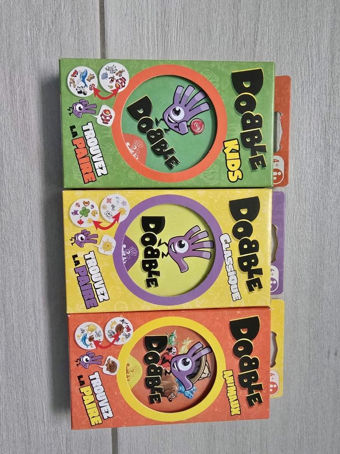 Lot de 3 coffrets Dobble neufs