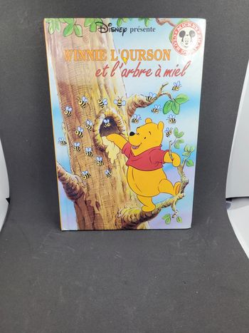 Winnie l'ourson et l'arbre à miel