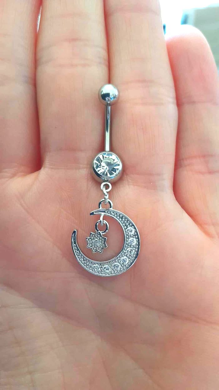 🌙 Piercing nombril lune & étoile – neuf