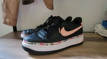 Nike air force 1 low vintage floral noir et rose 