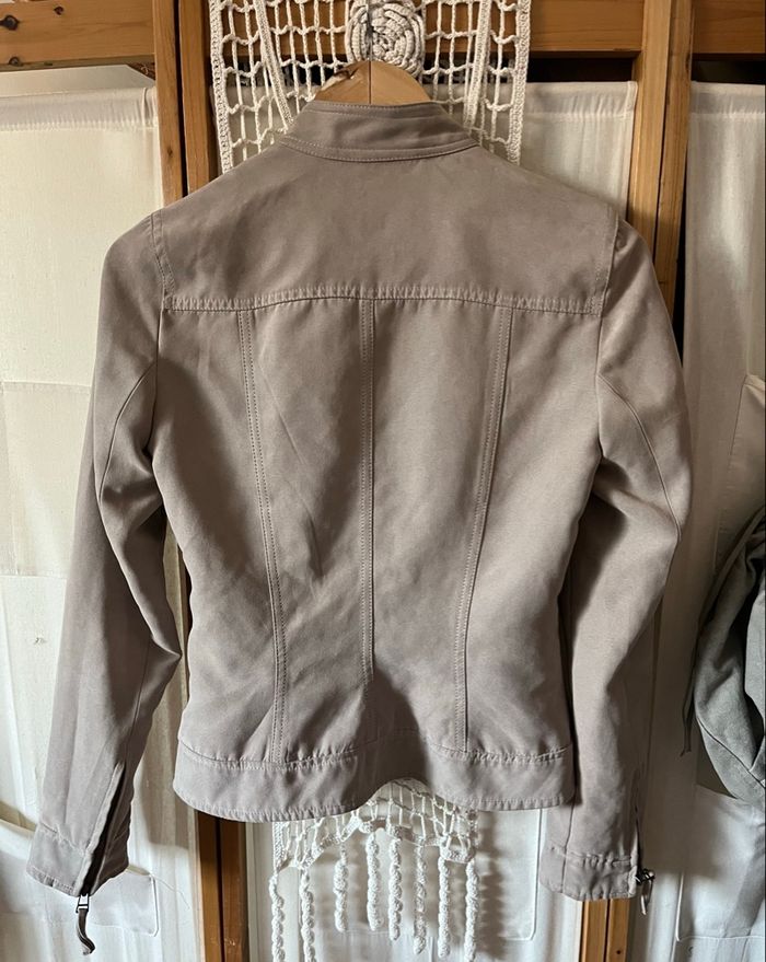 Jolie Veste camaïeu - photo numéro 3