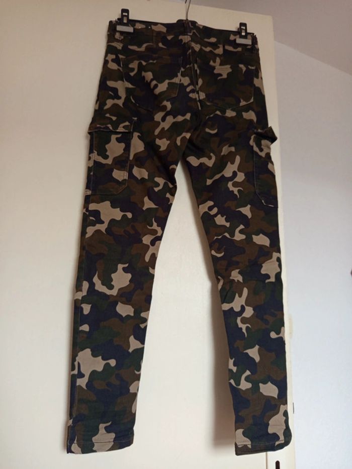Cargo effet militaire taille M de la marque Jennifer - photo numéro 18
