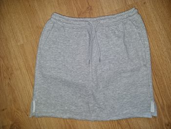 JUPE  MOLLETON H&M TAILLE S NEUVE