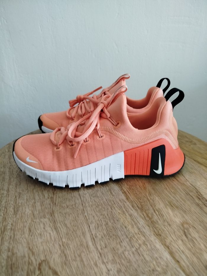 Baskets Nike T 36.5 - photo numéro 4