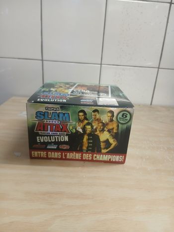 Boite a jeux slam attax avec (50) booteur