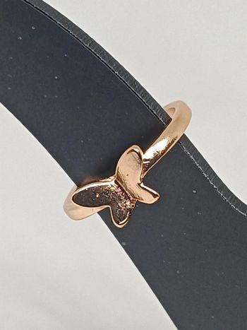 Bague dorée papillon