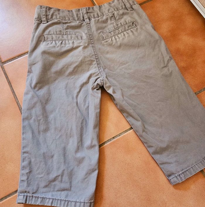 Short gris - 7ans - photo numéro 2