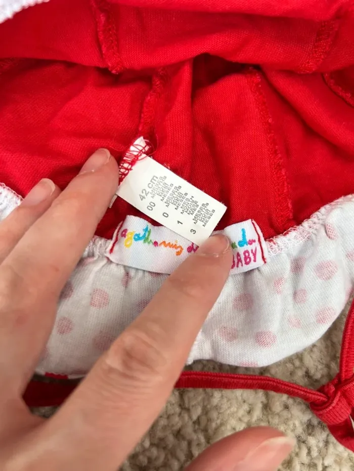 Lot chapeau et maillot de bain rouge fille - 6 mois - Agatha Ruiz de la Prada - photo numéro 4