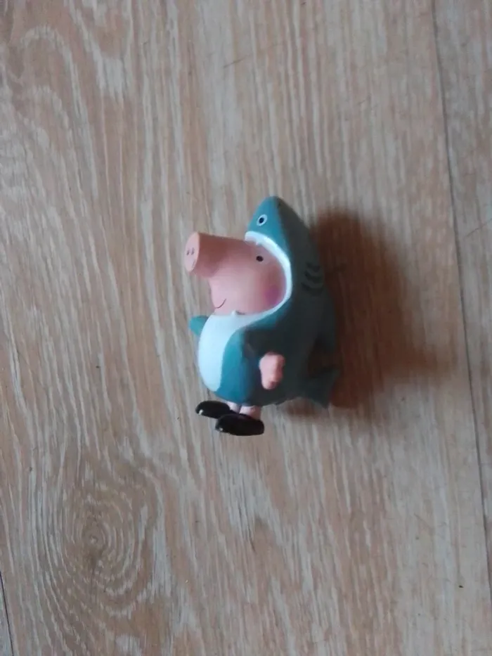 Figurine Peppa pig - photo numéro 3