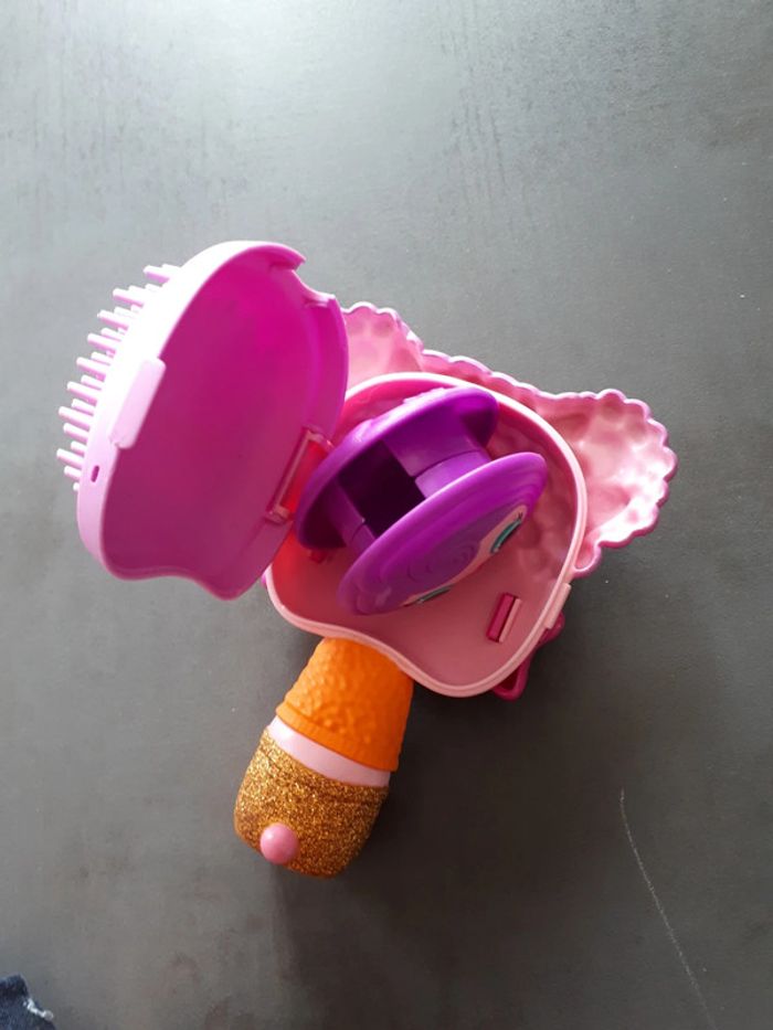 Brosse pour poupées avec range élastiques - photo numéro 4