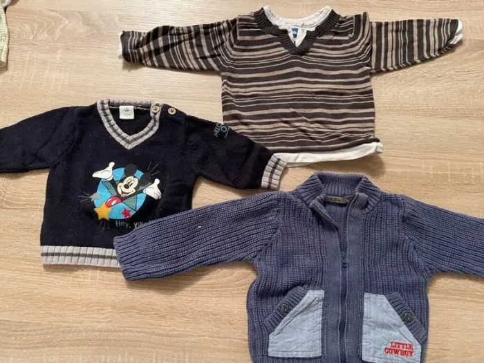 Lot de pull 9mois - photo numéro 2