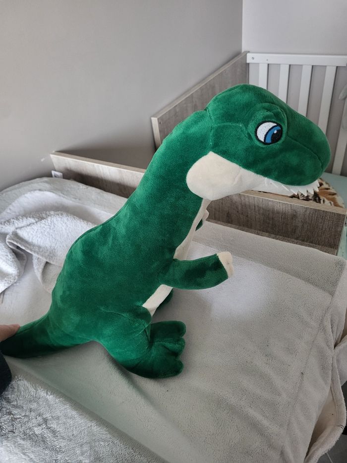 Peluche dinosaure