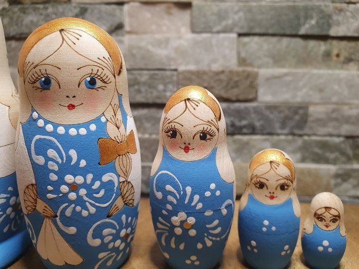 Poupée russe matriochka - photo numéro 2