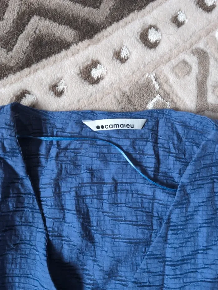 Chemise bleu avec manches boufantes - photo numéro 2