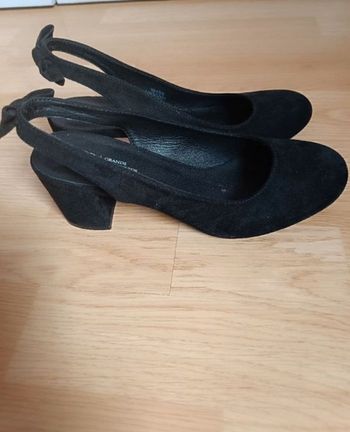 Ballerines noires daim GB p.37 neuves
