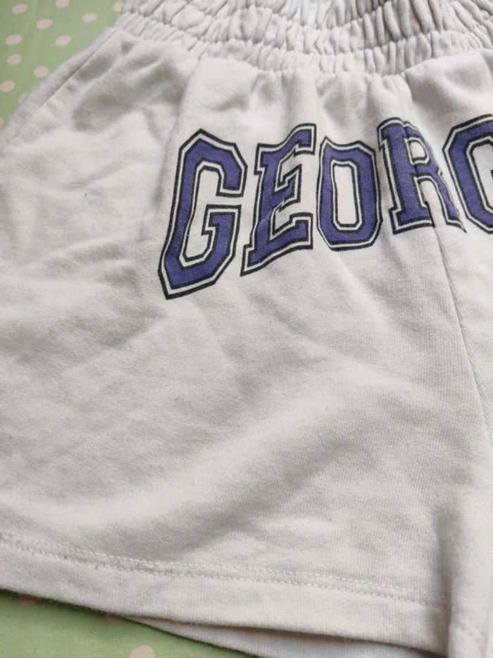 Short fille - photo numéro 2