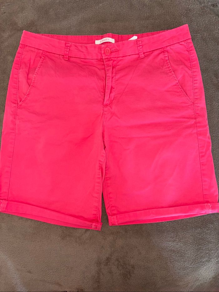 Short fuchsia femme taille 42 camaïeu en très bon état. - photo numéro 3