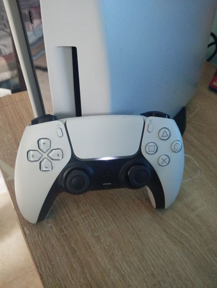 Ps5 Pro Et Manette - photo numéro 5