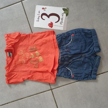 Ensemble short et tee-shirt taille 3 mois