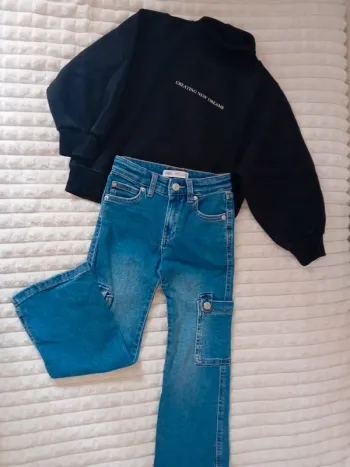 Ensemble fille sweat +cargo 6/7ans Zara 💙🖤