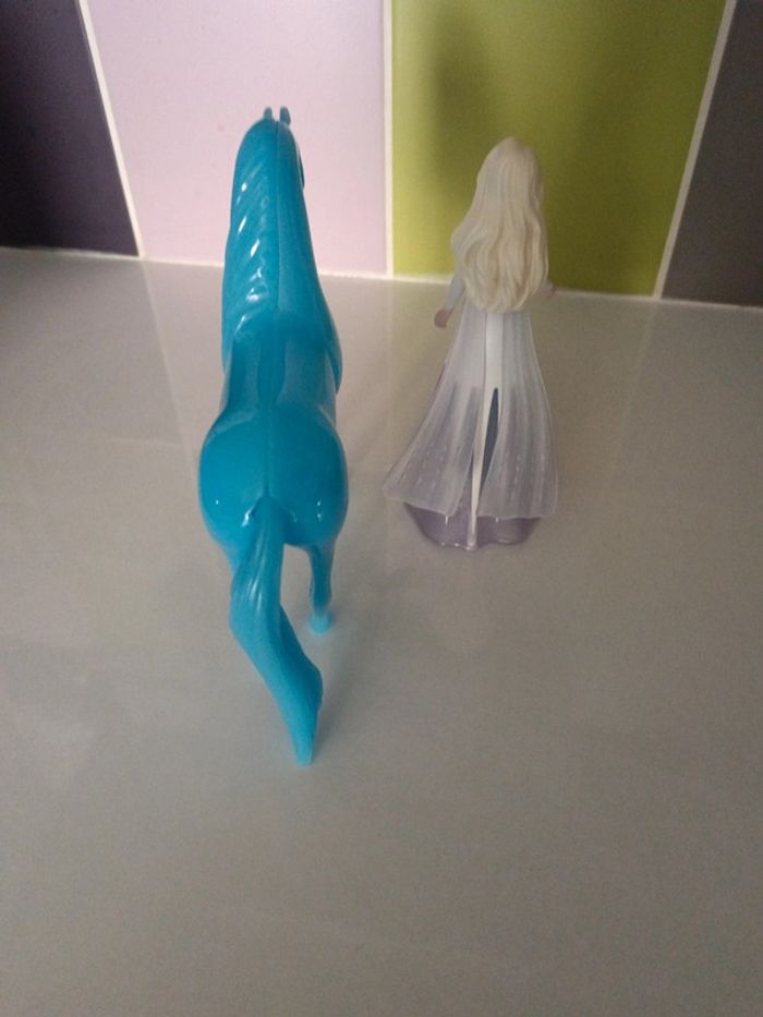 Figurine Elsa la reine des neiges Disney - photo numéro 5