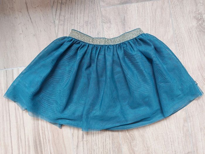 Jupe tulle pailleté okaidi fille 5 ans bon etat