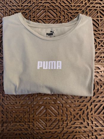 T-shirt Puma Femme – Taille M – Style Sportwear – Très bon état