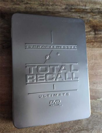 Boite métal vide Total Recall
