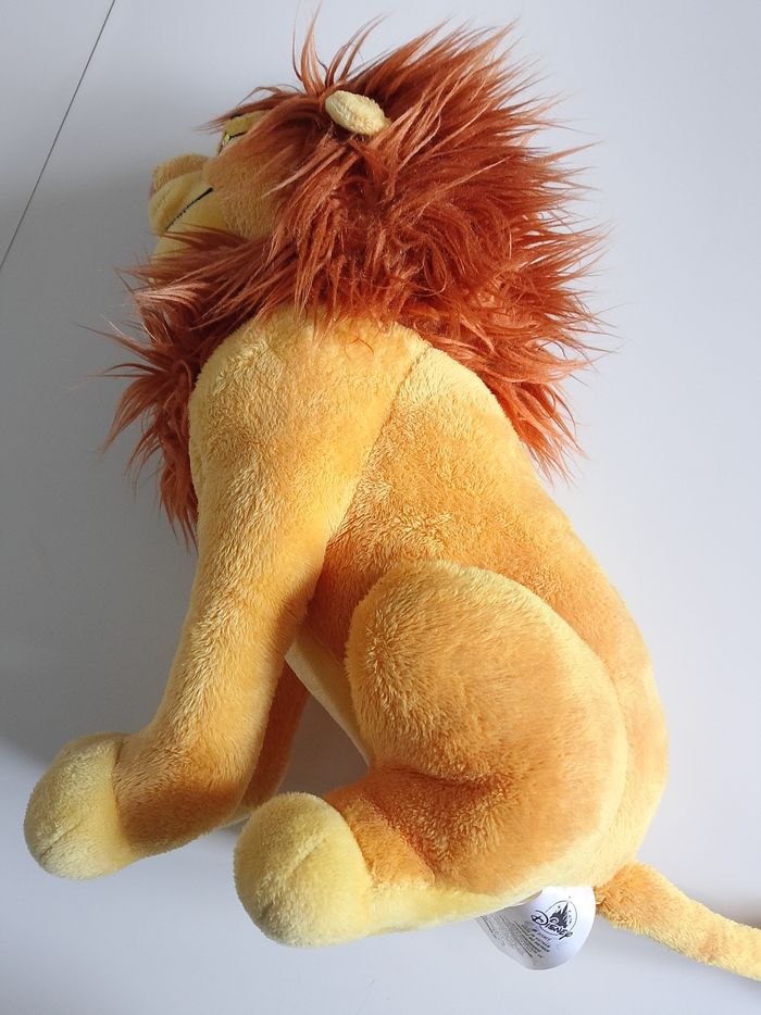 Peluche moufasa roi lion Disney store 40 cm - photo numéro 4