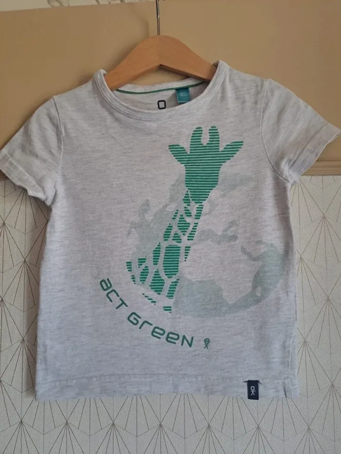 T-shirt garçon Okaïdi gris 2 ans tbe