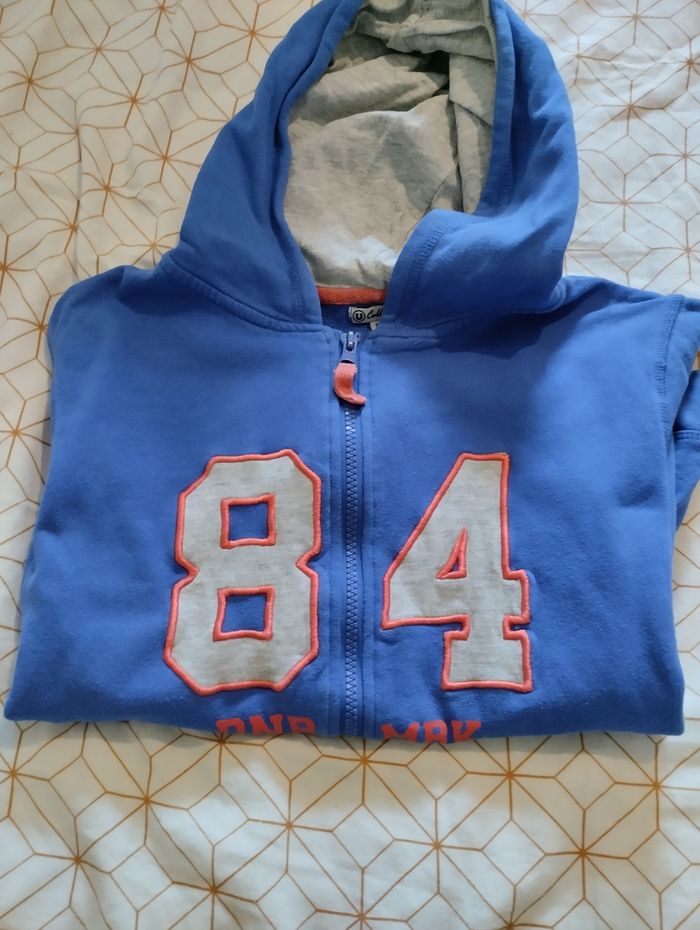 Veste à capuche
