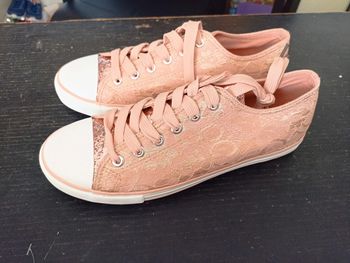 Basket rose taille 38