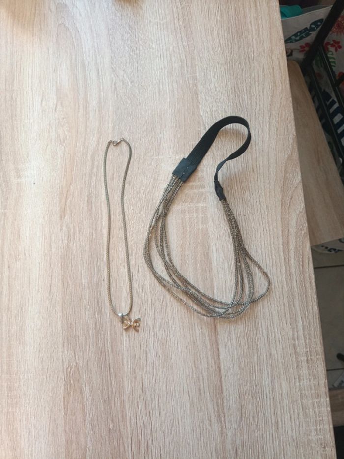 Lot de colliers